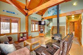 'off The Beaten Path' Cabin w/ Mtn Views & Hot Tub