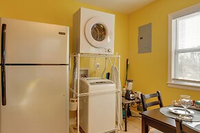 Renovated Charlotte Bungalow - 3 Mi to Downtown!