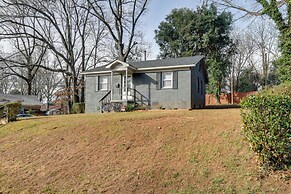 Renovated Charlotte Bungalow - 3 Mi to Downtown!