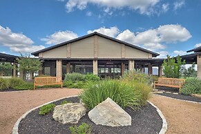 Waterfront Lake Travis Home w/ Pool Access!