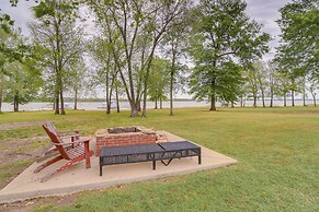 Lakefront Afton Home w/ Hot Tub & Shared Dock!