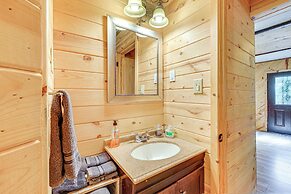 Broken Bow Cabin w/ Hot Tub + Game Room!