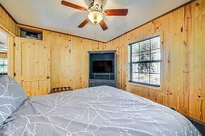 Broken Bow Cabin w/ Hot Tub + Game Room!