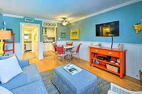 Condo w/ Pool Access: Walk to Shopping & Beach!