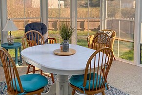 3 Mi to Beach & Boardwalk: Family Frankford Home