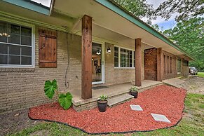 Quiet Abode w/ Gas Grill ~ 5 Miles to Broken Bow!