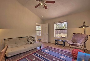 Artist's Retreat w/ Pecos National Park Views!