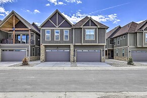 20 Mi to Winter Park: Mtn-view Townhome w/ Balcony