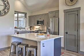 20 Mi to Winter Park: Mtn-view Townhome w/ Balcony