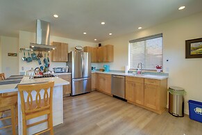 Old Town Cottonwood Cottage w/ Yard, Pets Welcome