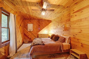 Gorgeous Boone Area Cabin w/ 2 Decks + Fireplaces!