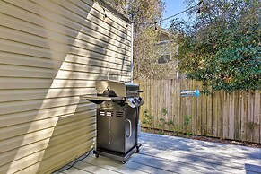 Walk to Beach: Miramar Tropical Cabana w/ Deck!