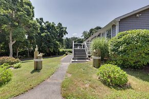 Coastal Getaway w/ Porch, 2 Mi to Niantic Beach!