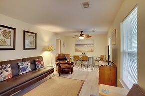 Downtown Home w/ Yard & BBQ - 6 Mi to Downtown!