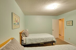 Downtown Home w/ Yard & BBQ - 6 Mi to Downtown!