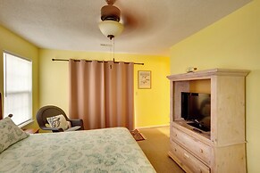 Downtown Home w/ Yard & BBQ - 6 Mi to Downtown!