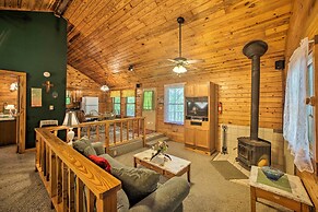 Eureka Springs Studio w/ Deck, Views & Bbq!