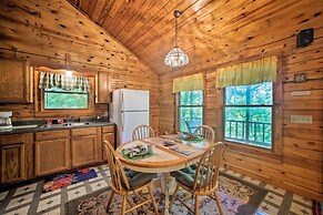 Eureka Springs Studio w/ Deck, Views & Bbq!
