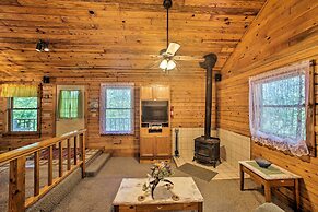Eureka Springs Studio w/ Deck, Views & Bbq!