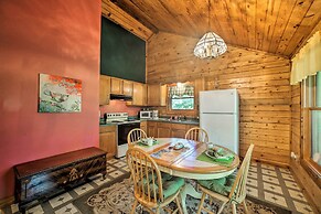 Eureka Springs Studio w/ Deck, Views & Bbq!