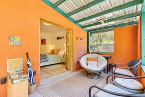 Vibrant 'casa Paloma' w/ Patio - Near Vineyards!