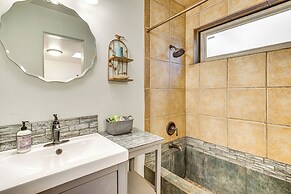 Vibrant 'casa Paloma' w/ Patio - Near Vineyards!