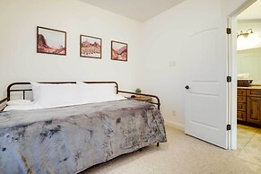 Fire Pit & Mountain Views: Horseshoe Bend Retreat