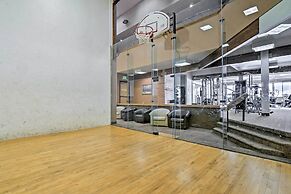 Luxe Fraser Condo: Community Pool and Hot Tub Open