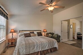 Secluded Boulder House - Next to National Forests!