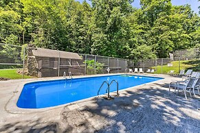 Pet-friendly Gatlinburg Home: Pickleball & Golf