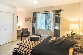 Patio & Yard: Dtwn Cottonwood Home!