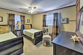 Seaside Park Apt: Outdoor Shower, Walk to Beach!
