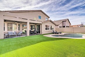 Near Westgate Entertainment District: Home w/ Pool