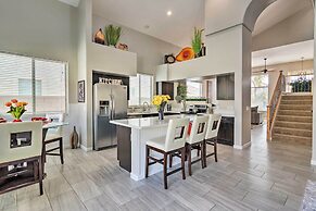 Near Westgate Entertainment District: Home w/ Pool