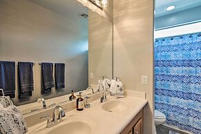 Near Westgate Entertainment District: Home w/ Pool