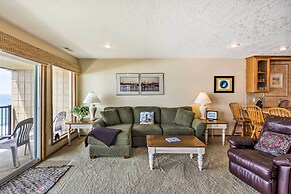 Lincoln Beach Condo w/ Balcony + Ocean Views!