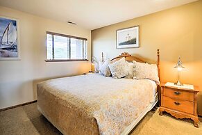 Lincoln Beach Condo w/ Balcony + Ocean Views!