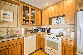 Lincoln Beach Condo w/ Balcony + Ocean Views!