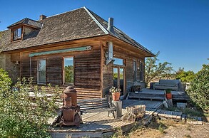 Converted Historic Schoolhouse w/ Hot Tub & Views!