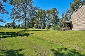 Conneaut Lake Home With Yard, 1/2 Mi to Beach/park