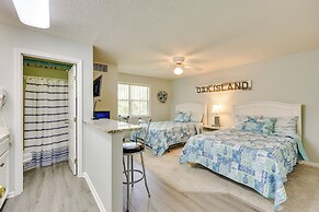 Southport Resort Condo w/ Deck & Pool Access