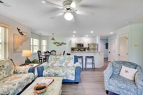 Private Deck & Pool Access: Southport Resort Condo