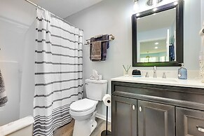 Private Deck & Pool Access: Southport Resort Condo