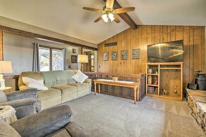 Milford Lake Vacation Rental: Walk to Beach!