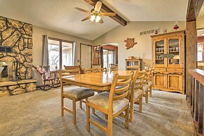 Milford Lake Vacation Rental: Walk to Beach!