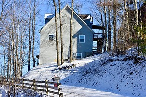 Ski-in/ski-out Ghent Cabin w/ Mountain Views!