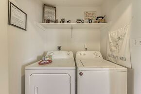 Hillside Haven w/ Deck < 2 Miles to Dwtn Ruidoso!