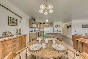 Hillside Haven w/ Deck < 2 Miles to Dwtn Ruidoso!