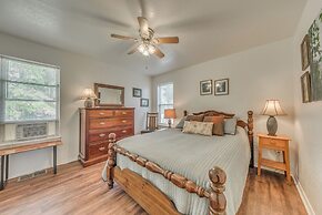 Hillside Haven w/ Deck < 2 Miles to Dwtn Ruidoso!