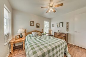 Hillside Haven w/ Deck < 2 Miles to Dwtn Ruidoso!